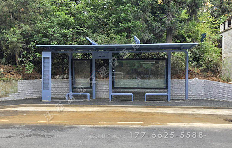 河南駐馬店太陽(yáng)能公交車站臺(tái)案例